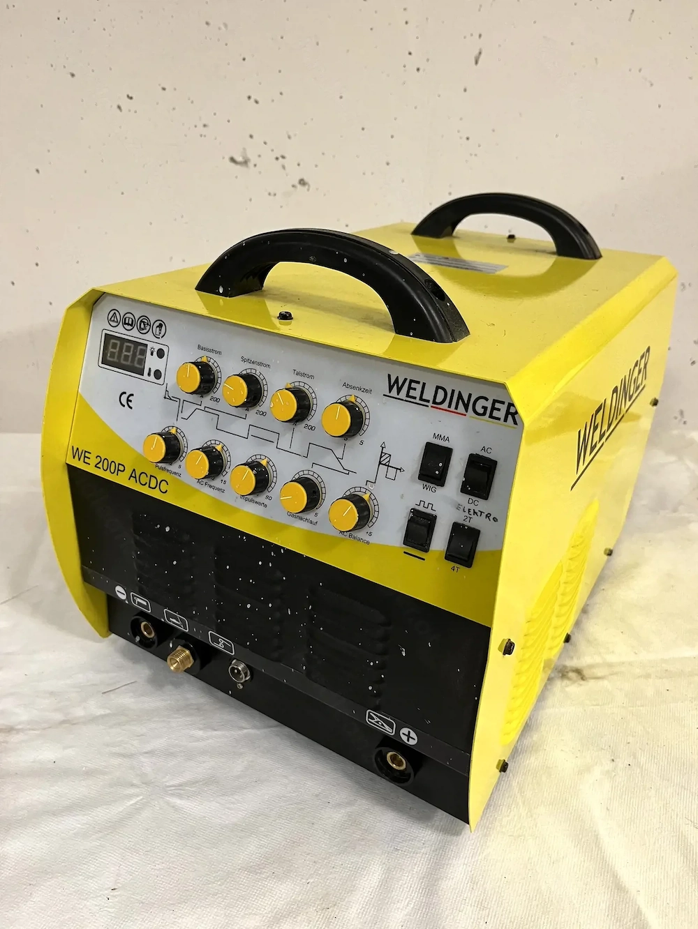 Weldinger WE 200P AC DC WIG Schweißgerät inkl. Zubehör und Schweißstäbe