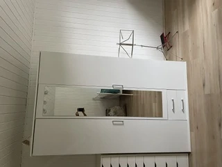 Kleiderkasten weiß B120  T54  H194
