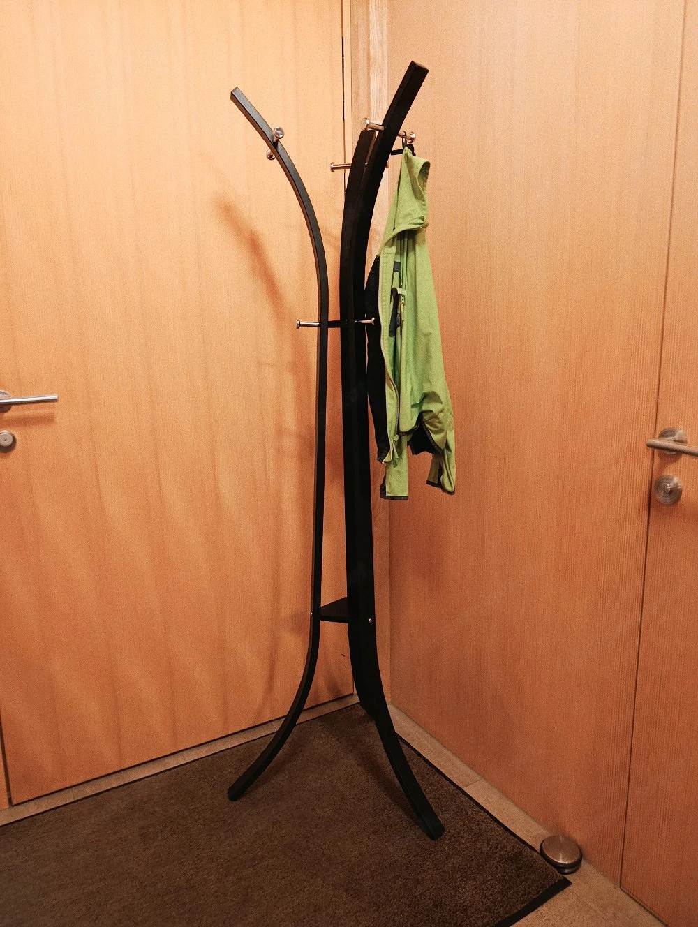 Garderobenständer massiv 
