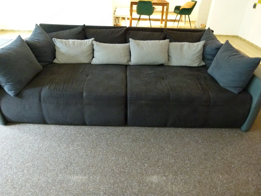 Zu verschenken: Big Sofa 294 cm, zerlegbar + 2 Hocker
