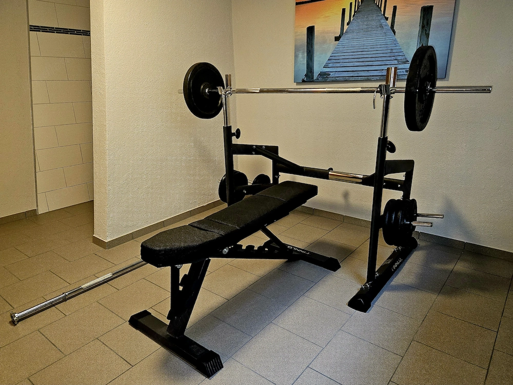 Finnlo by Hammer Home Gym Komplettset: Ablage, Bank, Latzug, Gewichte