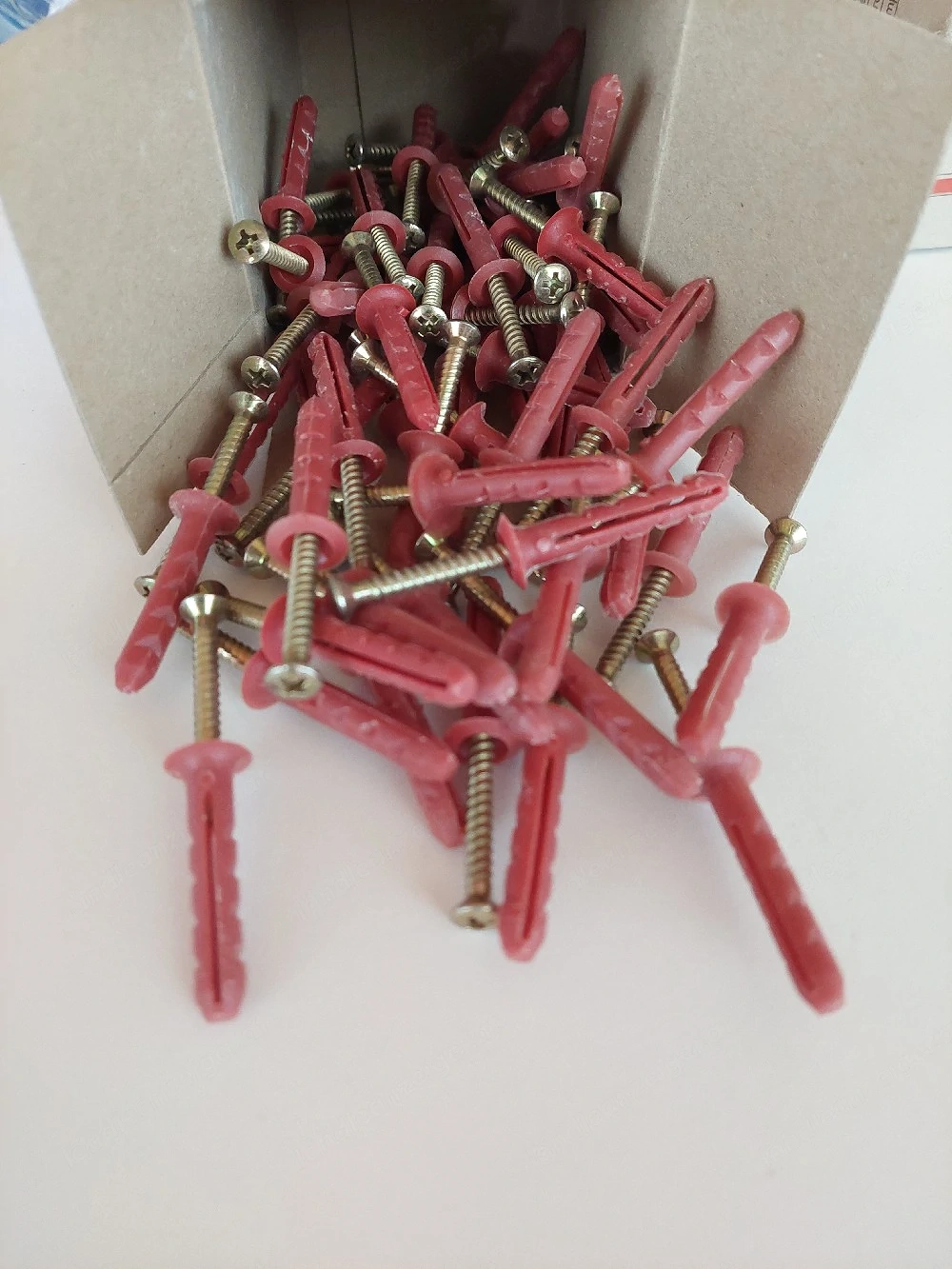 KNAUF  Drehstiftdübel