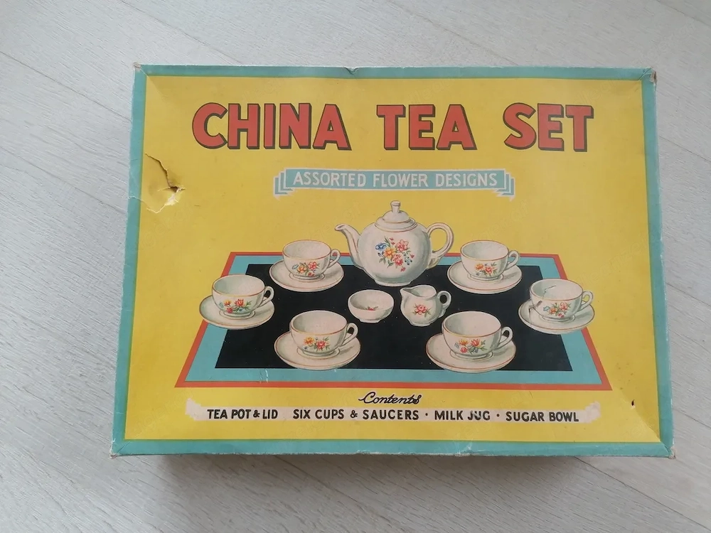 Puppengeschirr, China Tea Set, Porzellan