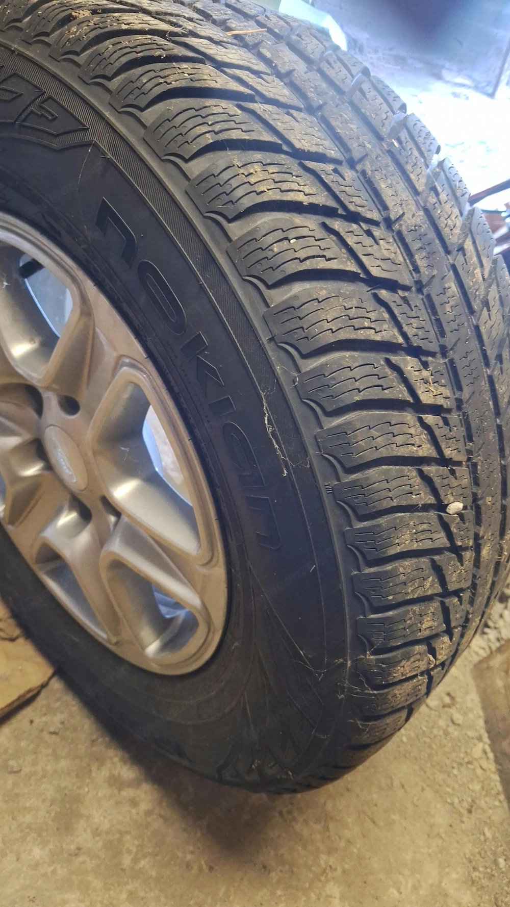 Verkaufe Nokian Winterreifen M+S 255 70R16