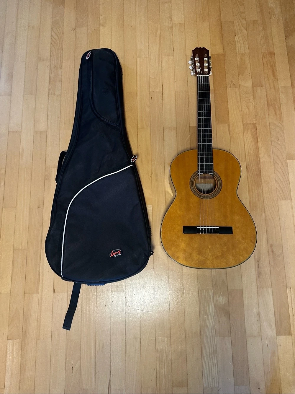 Shiro Gitarre