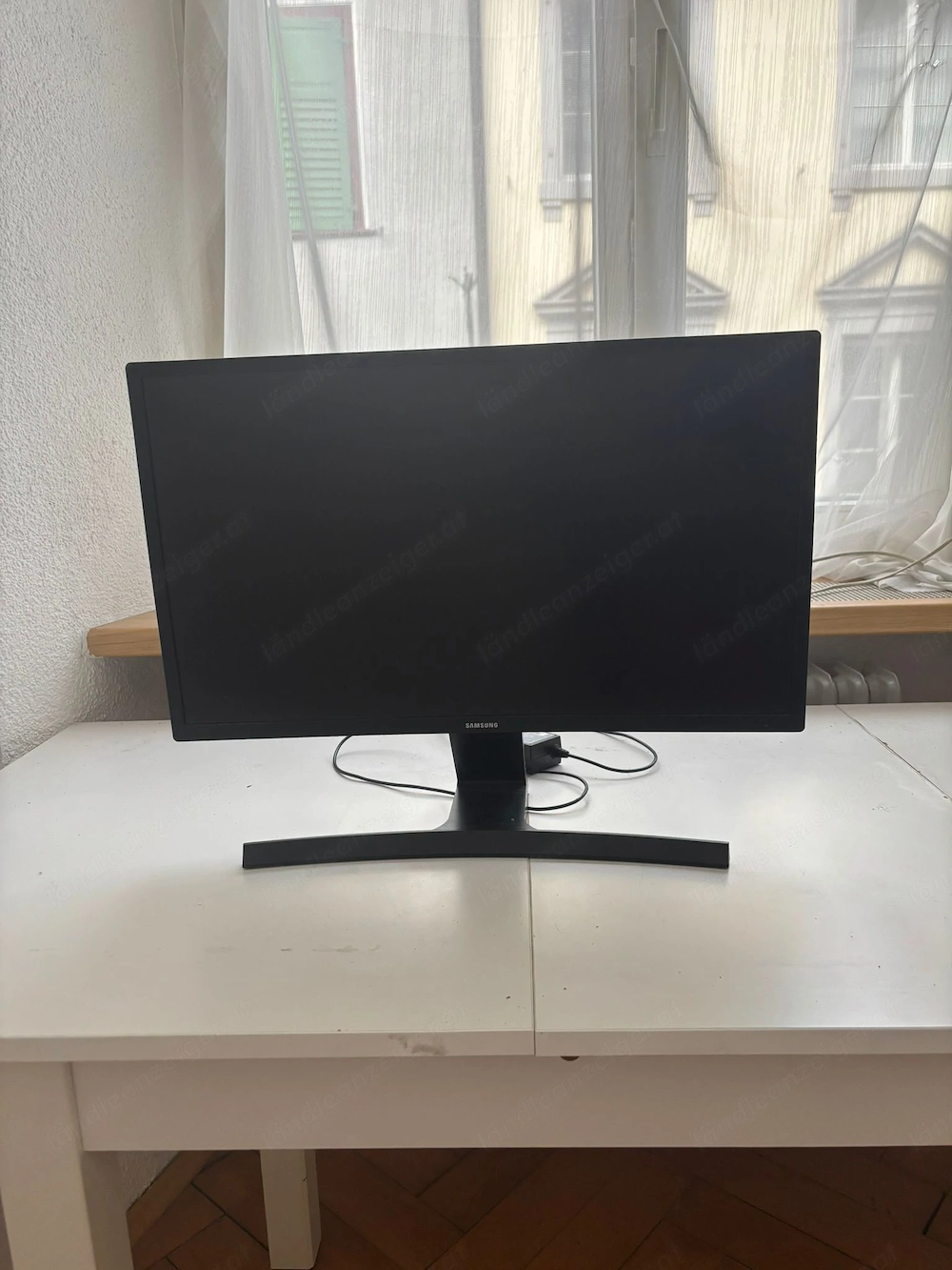 Bildschirm S24E500C - 24 Zoll 