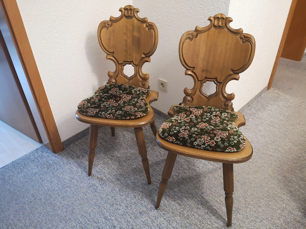 2 Bauernstühle,massiv
