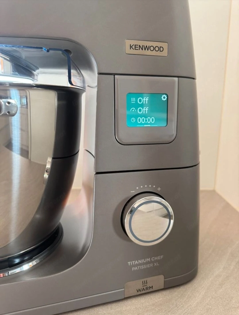 Ich verkaufe unsere Kenwood Titanium Chef Patissier XL (KWL90.004SI) in Silber.