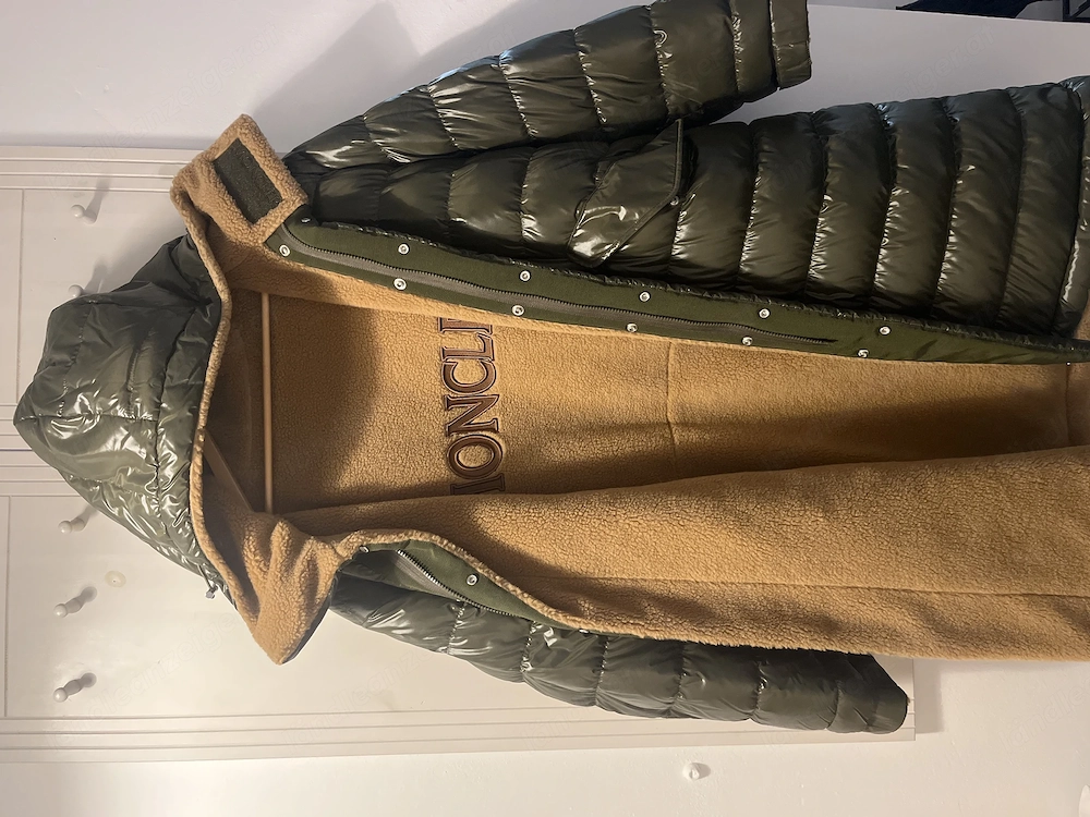 Original Moncler mantel