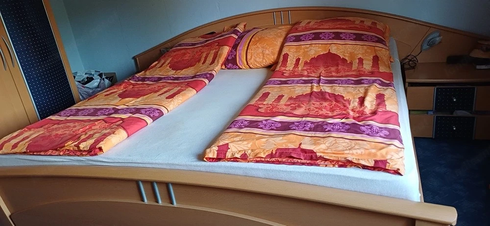 Set Schlafzimmer Bett+Kasten