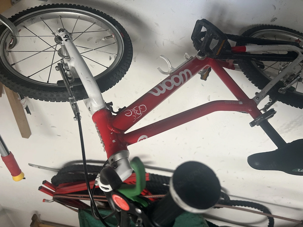 Woom 3 Fahrrad guter Zustand rot