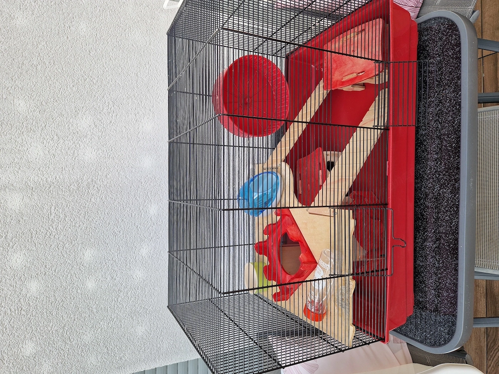 Hamsterkäfig mit Zubehör 