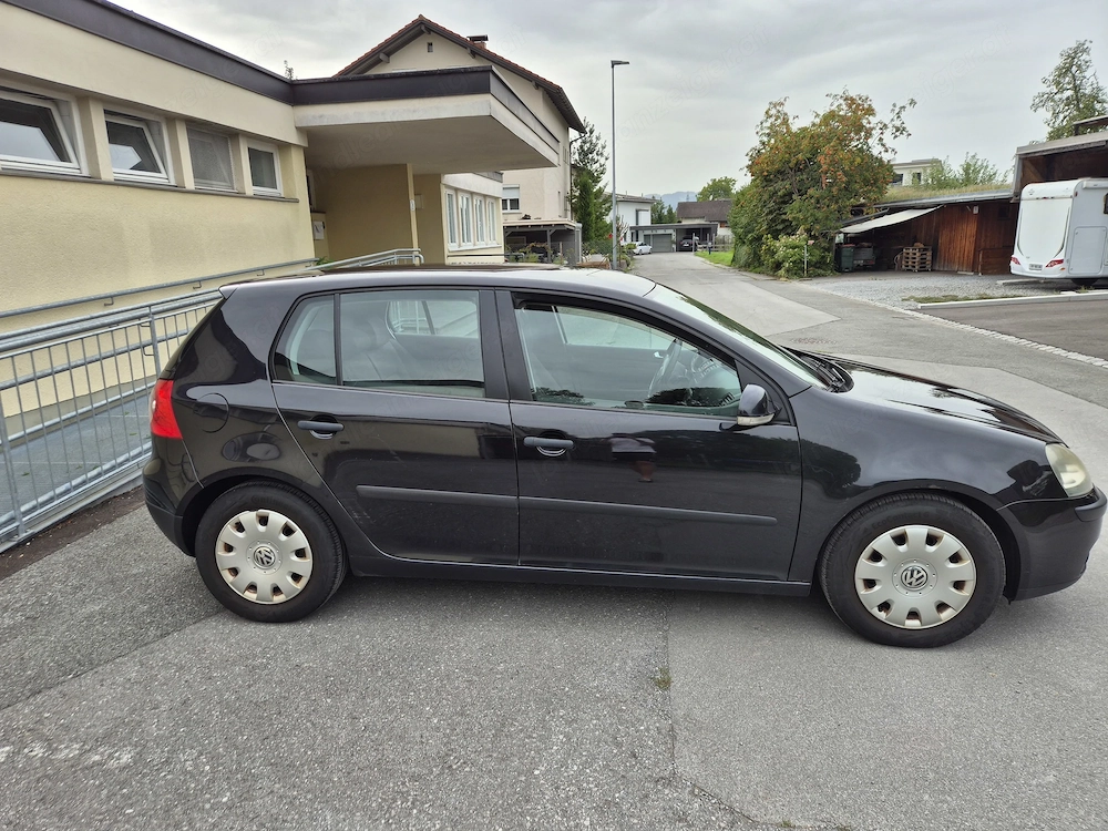 Verkaufe Golf V 2.0 TDI