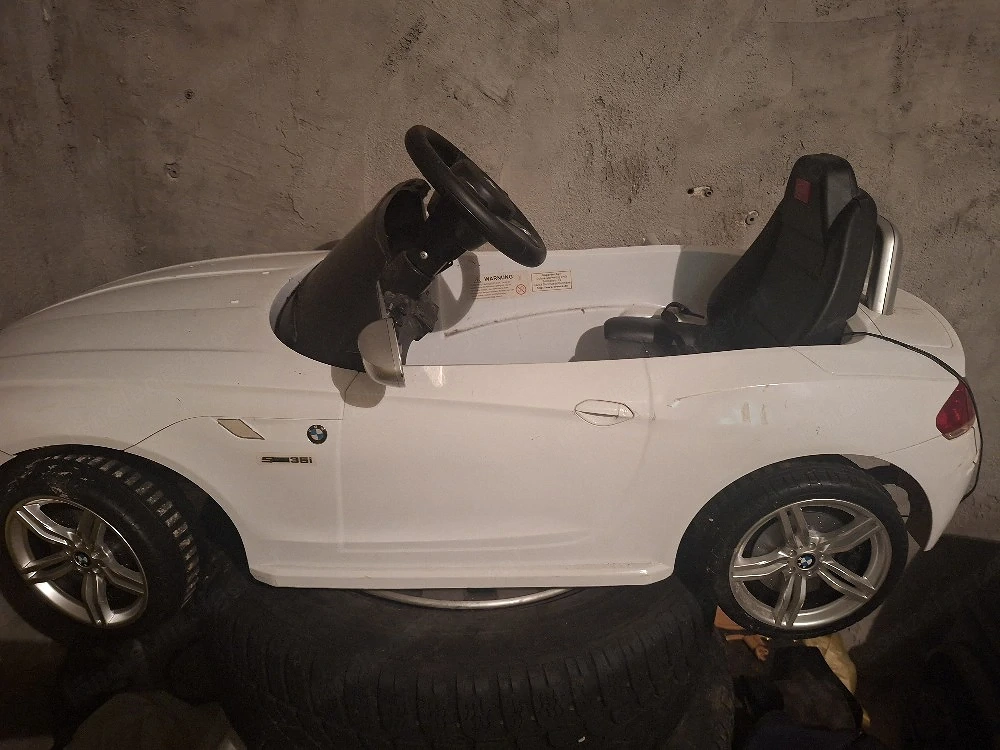 Kinderauto 