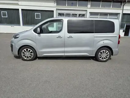 Peugeot Traveller