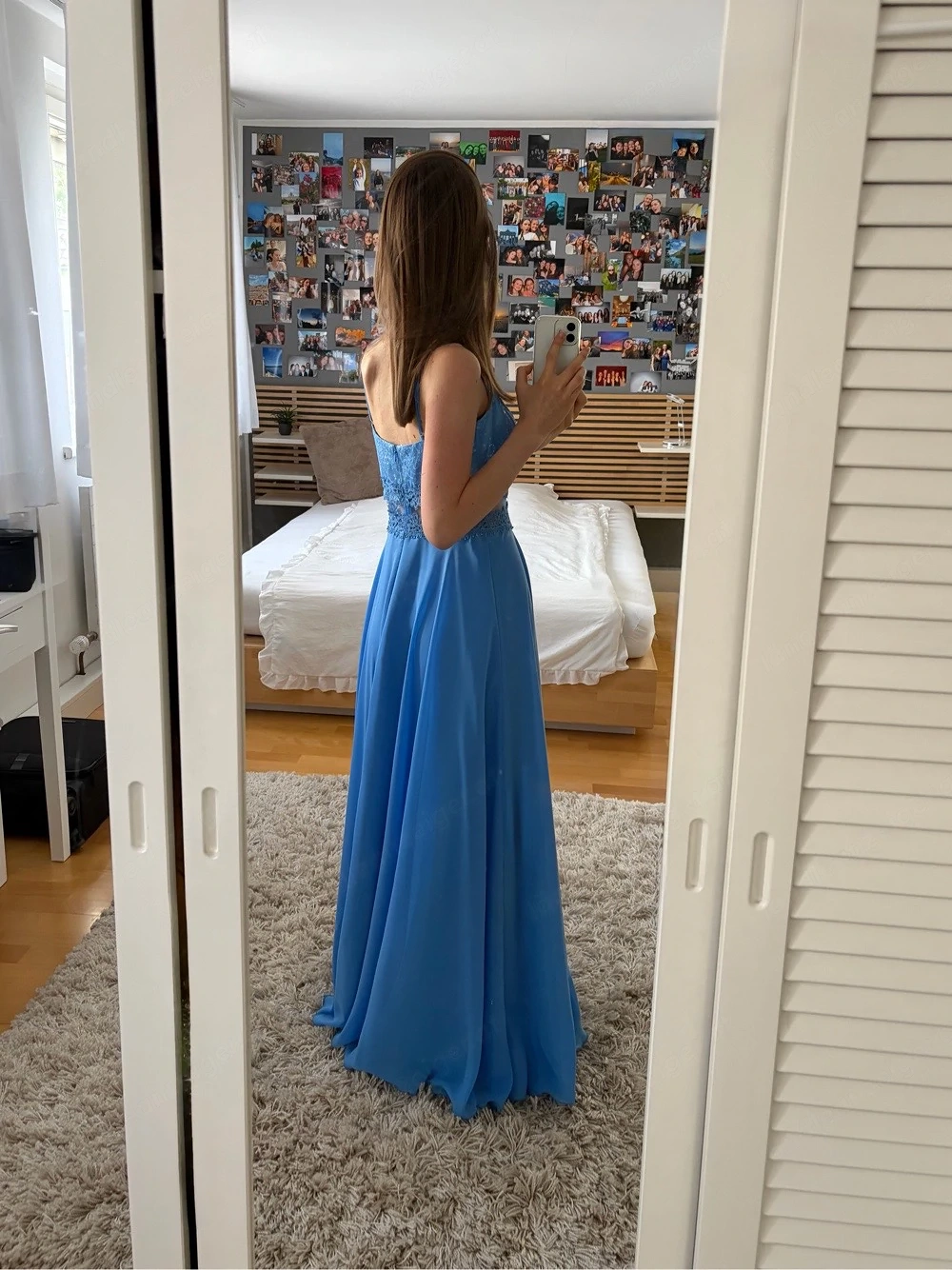 Ballkleid bodenlang blau Vera Mont mit Pailletten Abendkleid Abiballkleid Maturakleid V-Ausschnitt