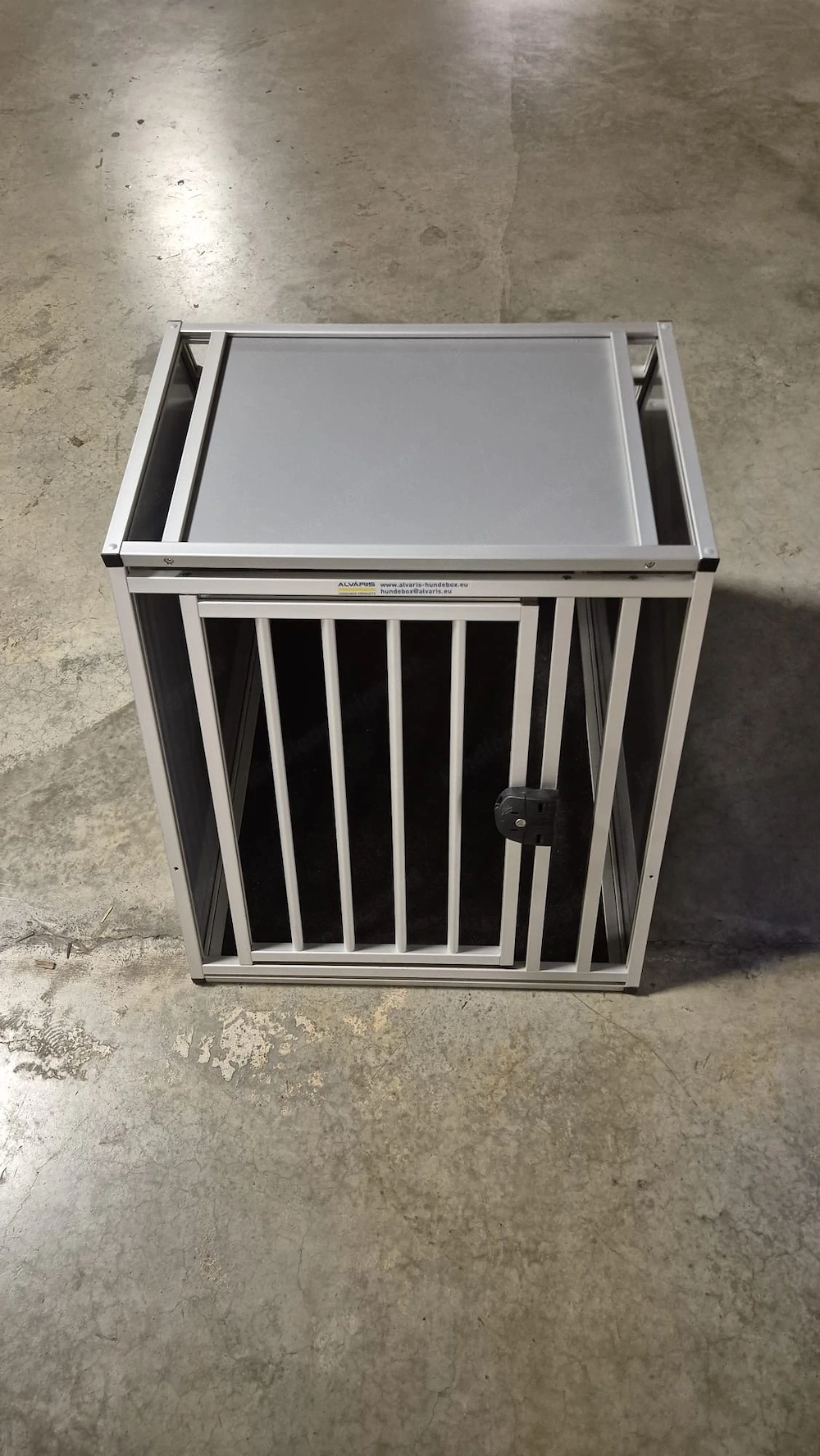 Alvaris Hundebox Maxi- Top Zustand 