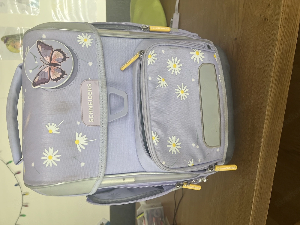 Schultasche 1 jahr alt