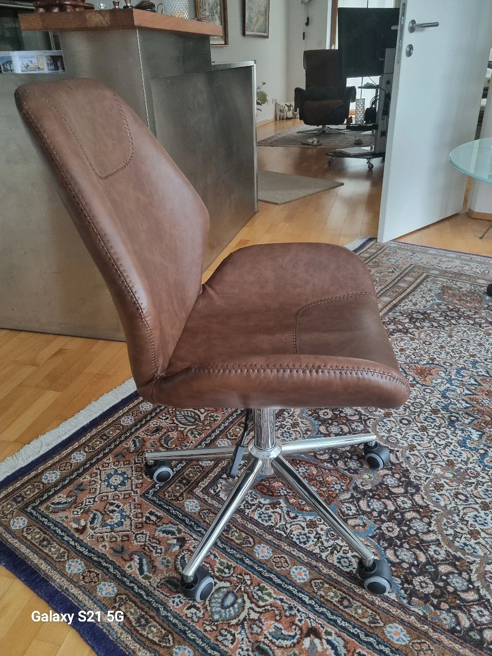 echt Ledersessel drehbar höhenverstellbar mit Rollen