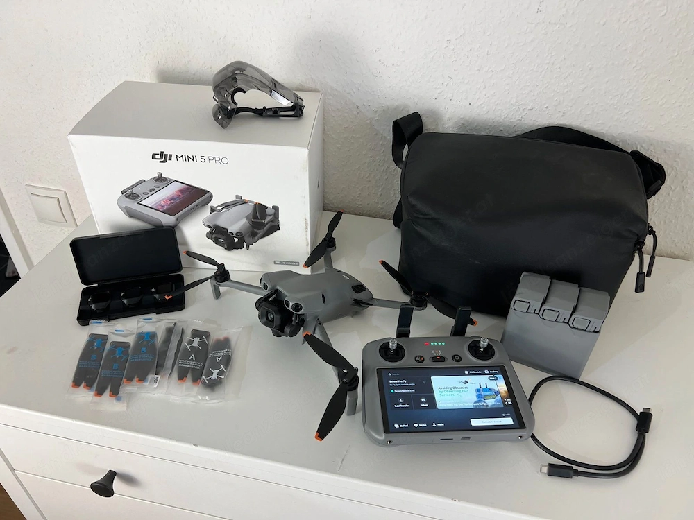 DJI Mini 5 Pro - Fly More Combo Drohne C0 RC 2 Fernbedienung