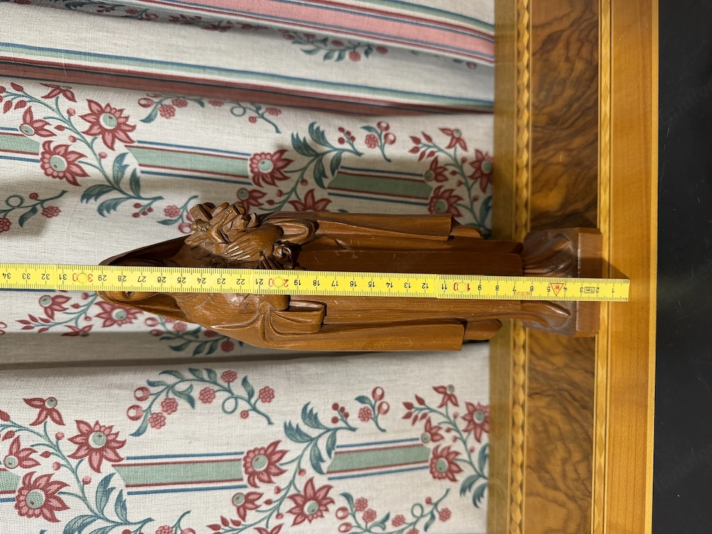Holzschnitzerei Hl. Theresia von Lisieux mit Rosen & Kreuz (ca. 30 cm)   Massivholz geschnitzt
