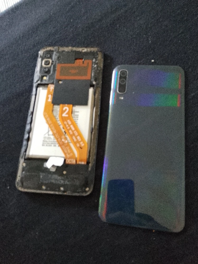 Samsung galaxy (kaputt) Für bastler.Nur barzahlung.