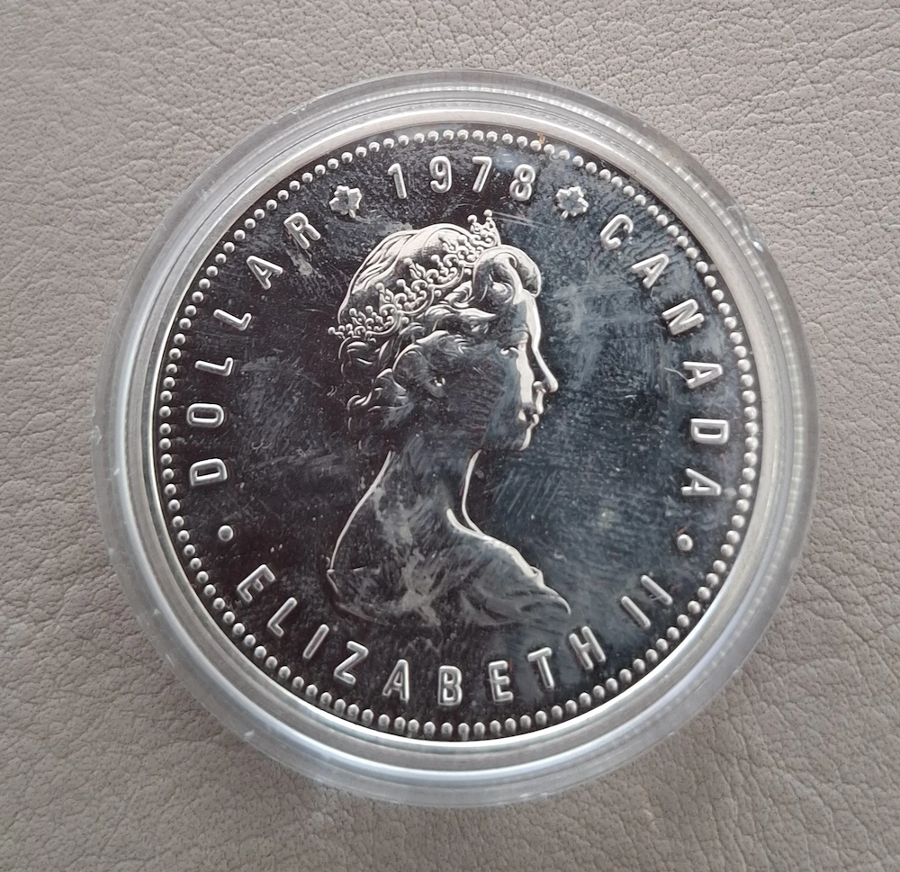 Ein kanadischer 1-Dollar-1978-Gedenkdollar mit Königin Elisabeth II. (Commonwealth Games in Edmonton