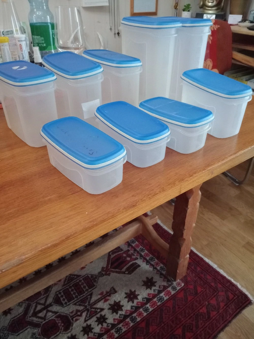 Tupperware 