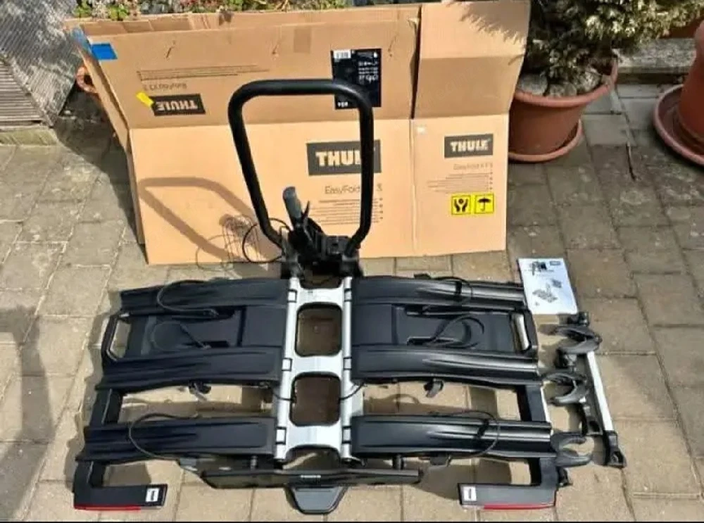 Thule EasyFold XT 934 für 3 Fahrräder.