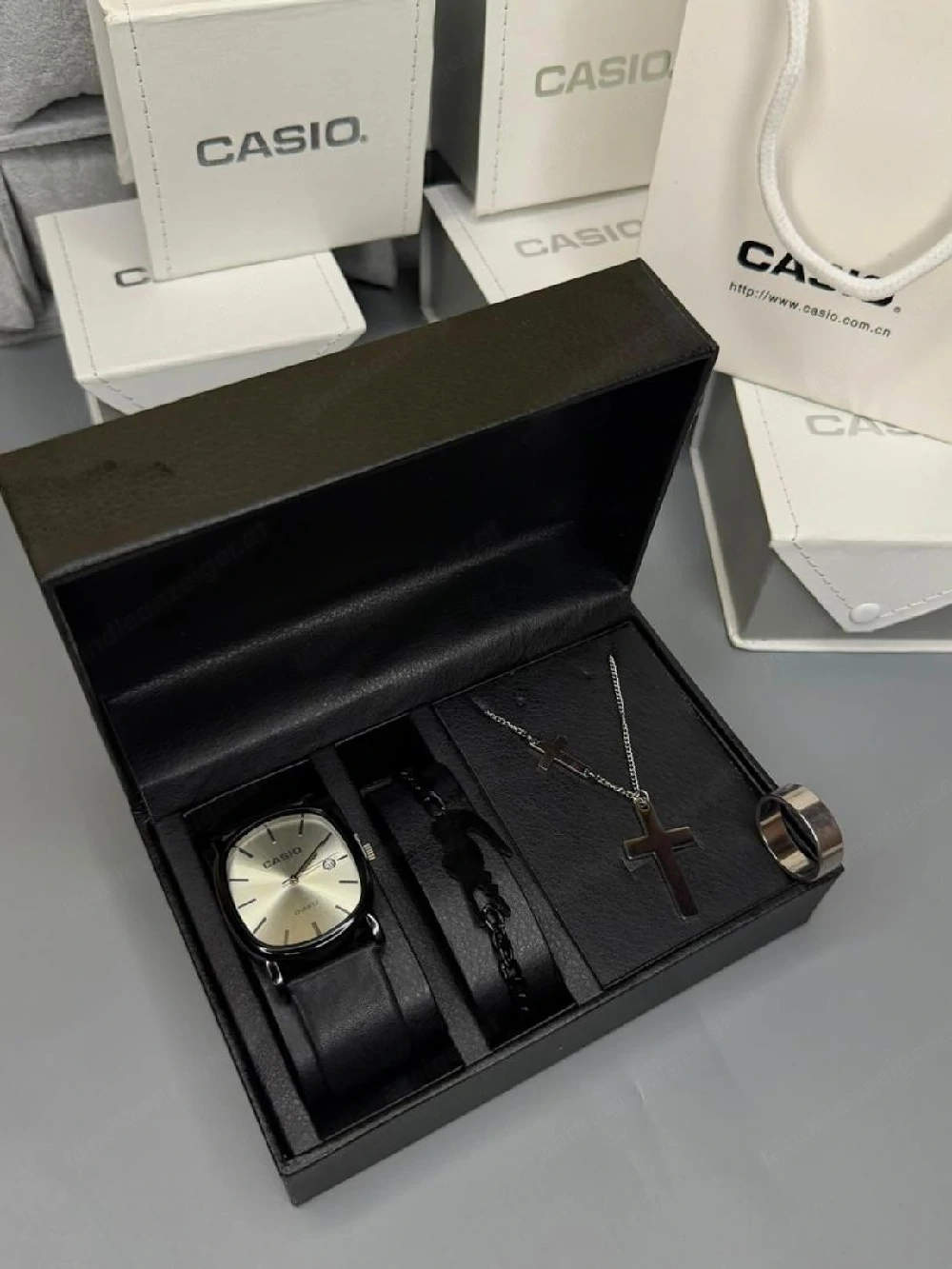 CASIO Herren Geschenkset   Elegant & Stilvoll