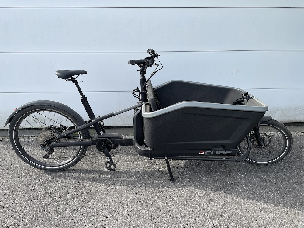 E-Lastenrad CUBE Cargo wie neu 1000W-Akku Bosch CX 85Nm Motor. 50km gefahren
