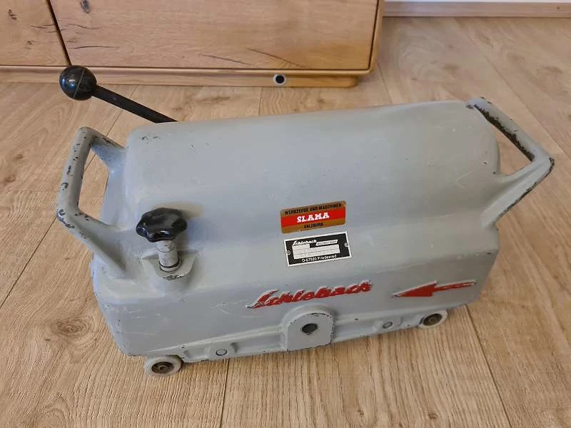 SCHLEBACH Piccolo Universalfalzmaschine - Falzmaschine