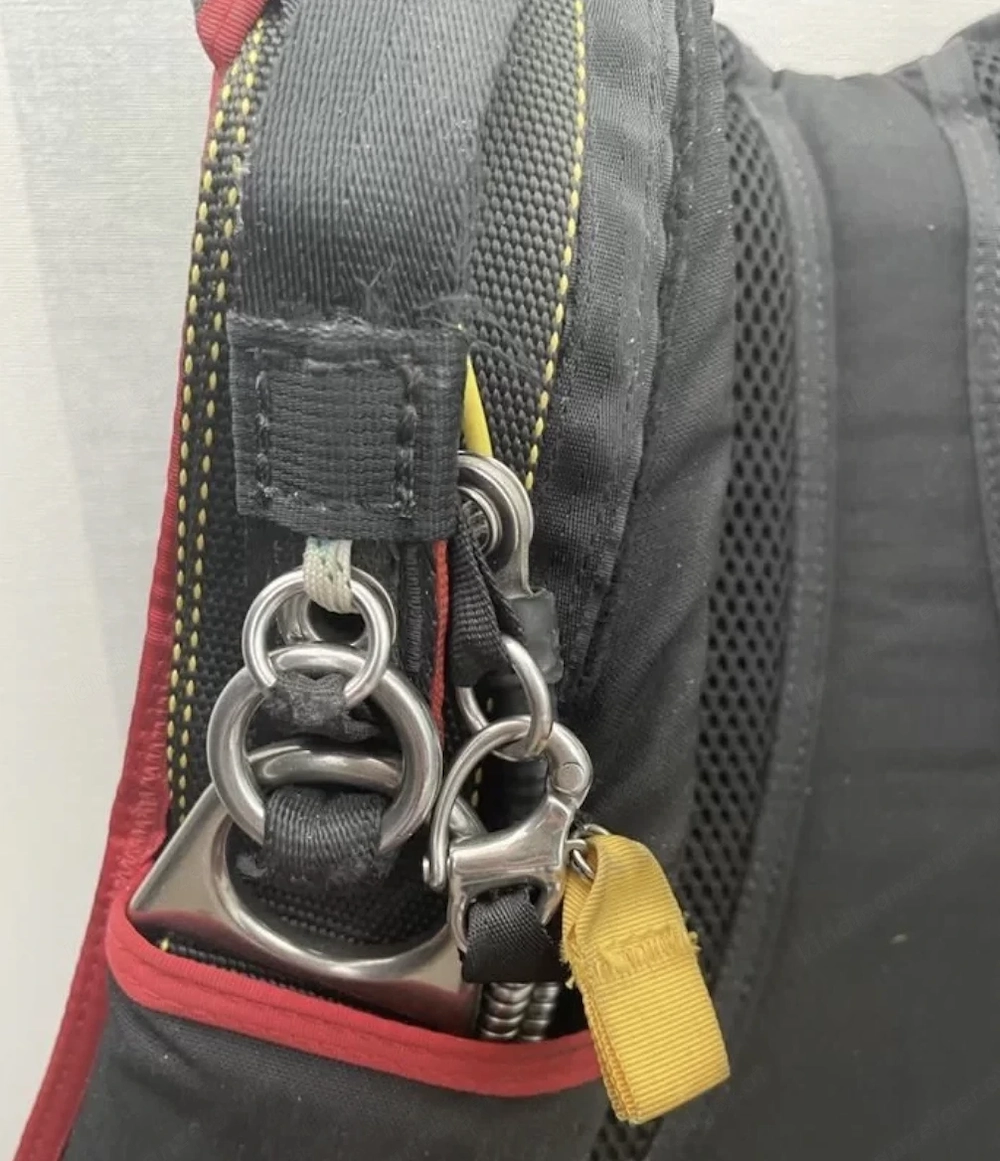 Fallschirmsystem 150, 170