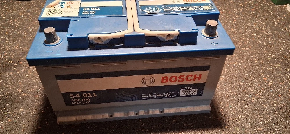 Bosch Auto Batterie 12V  80Ah