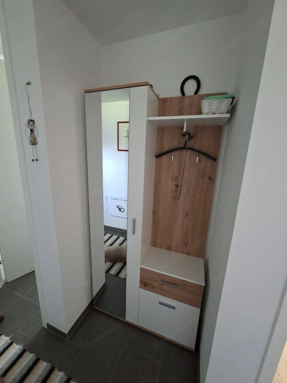 Garderobe 1 Jahr alt