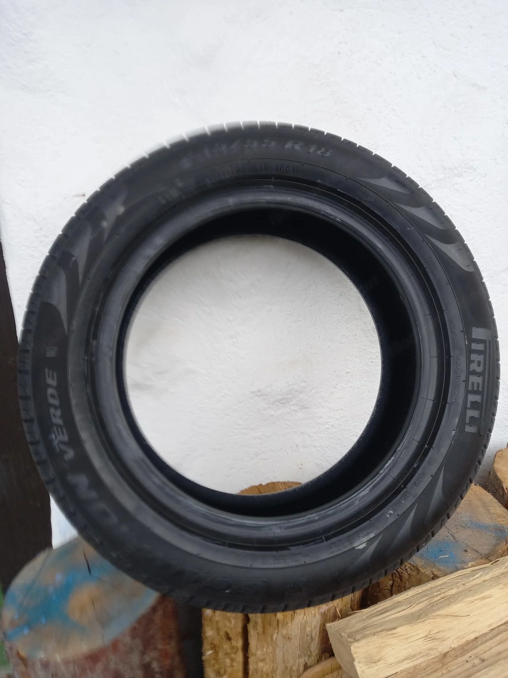 Neue Sommerreifen Pirelli 235 55 R18