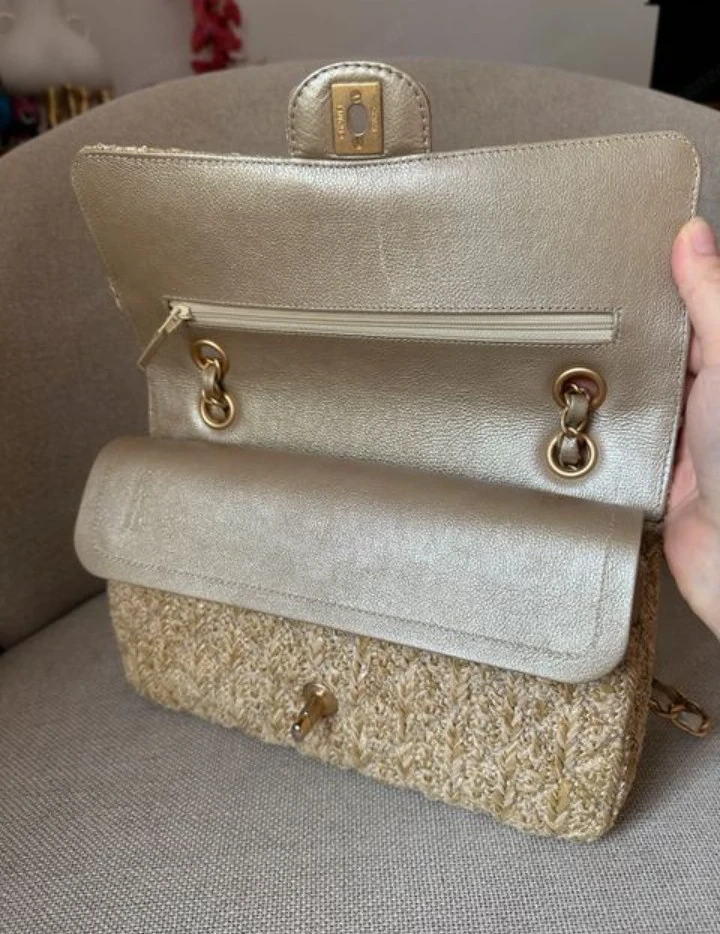 Chanel Timeless Classic flap raffia