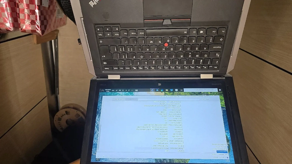 Lenovo X1 Yoga 