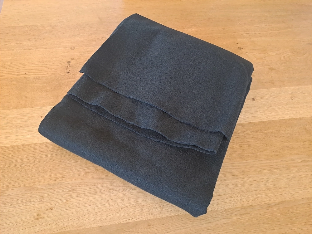 Filz-Stoff ca. 1,6 m x 1,5 m, 5 mm dick zum Basteln