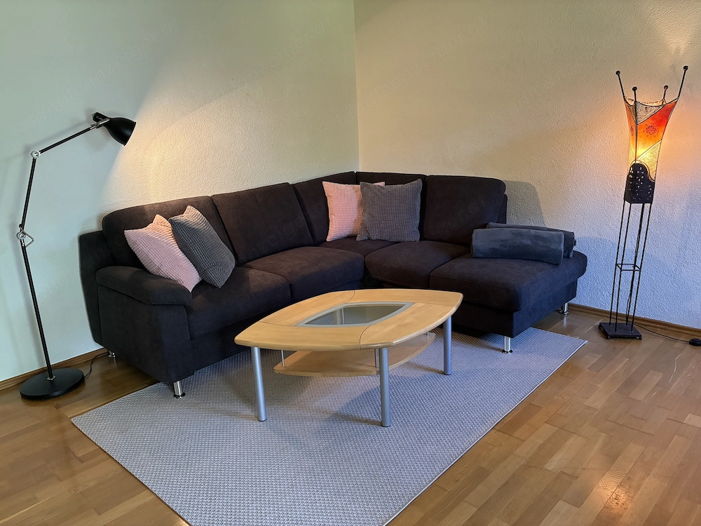 SOFA neuwertig, absolut unbenützt  