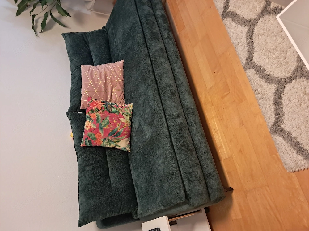 Gepflegte ausziebare Couch