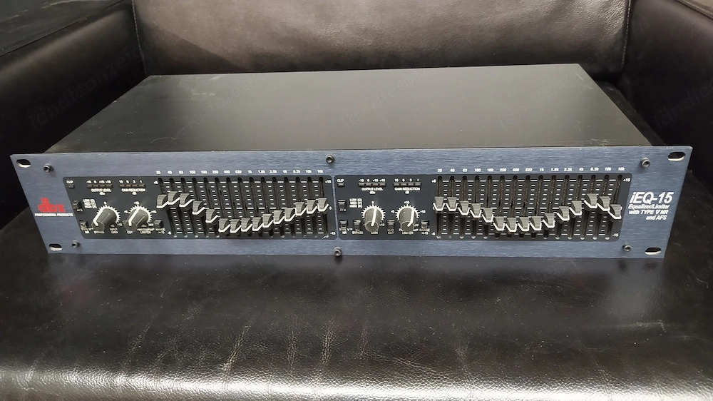 dbx iEQ-15 Graphic Equalizer, 2 x 15 Band