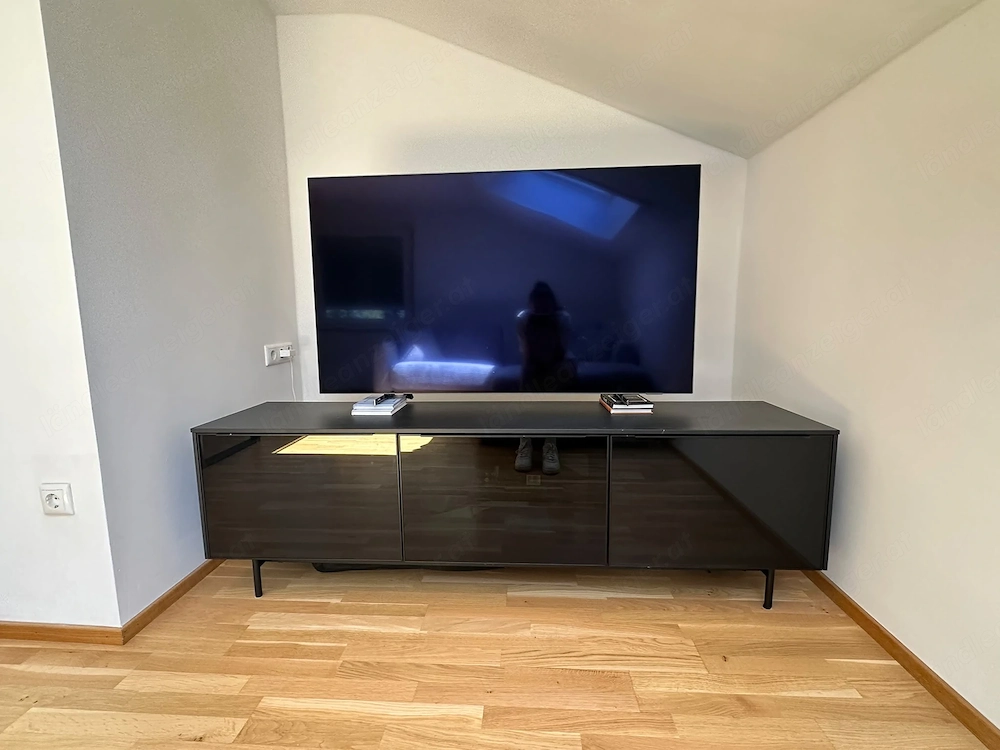 TV Board zu verkaufen 