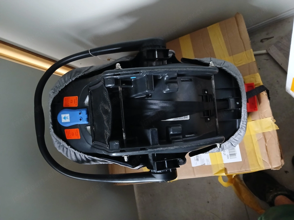 Maxi Cosi baby Sitz mit Iso fix aufnahme
