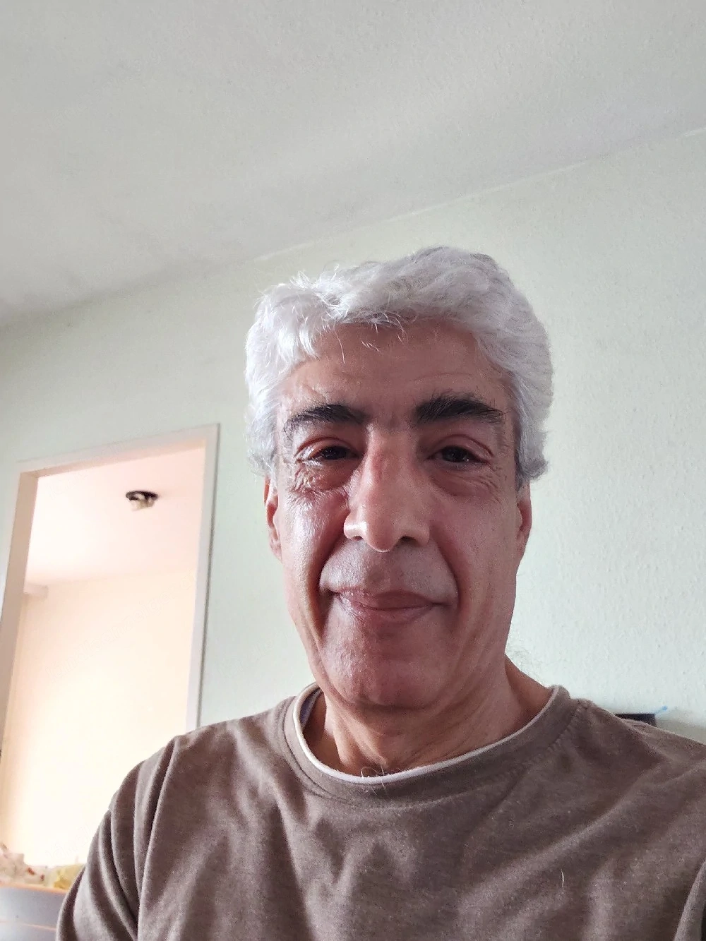 Mann sucht Frau für zärtliche Stunden 
