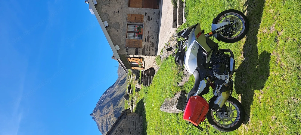 BMW f900xr