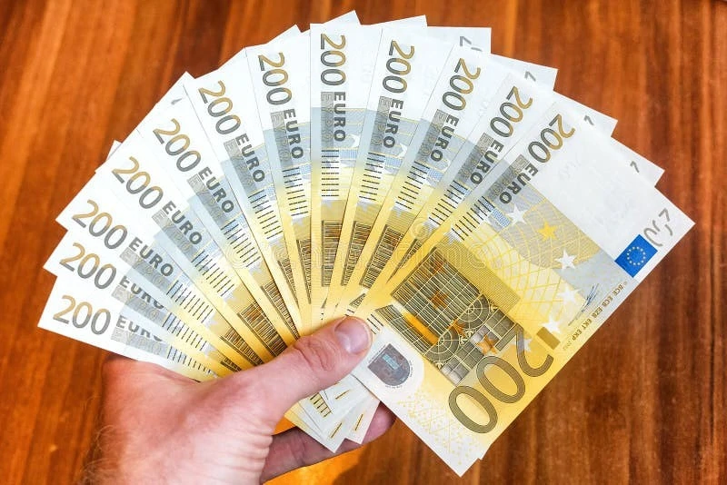Lösen Sie Ihre finanziellen Probleme und verwirklichen Sie Ihre Projekte  Suchen Sie nach einer Fina
