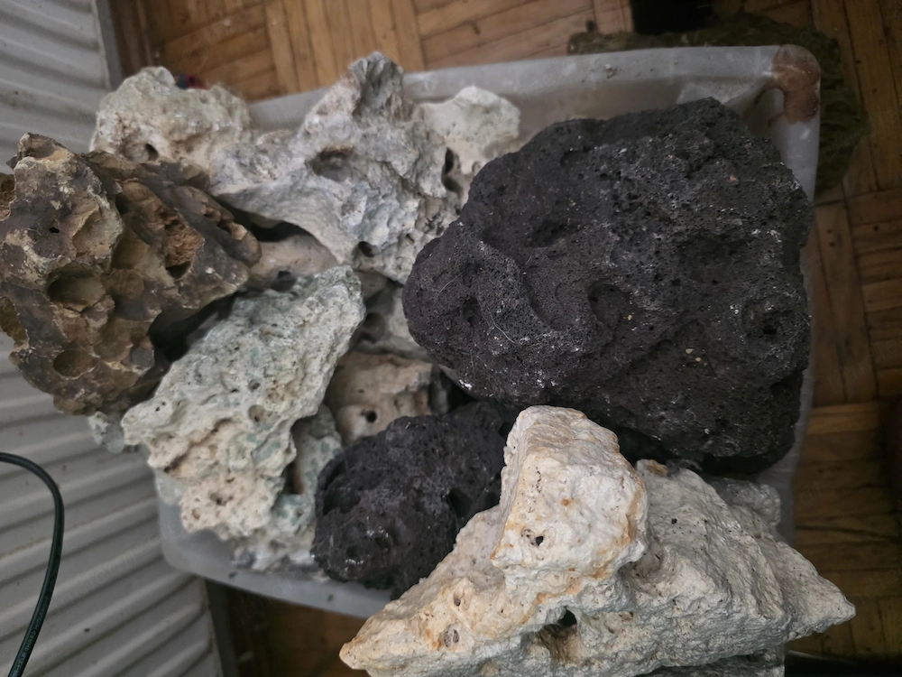 Aquarium Steine  gemischt 