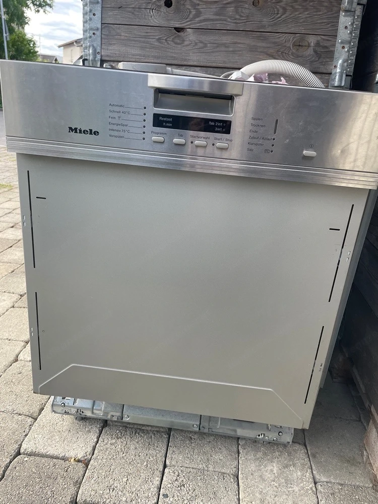 Miele G1220 SCI zu verschenken