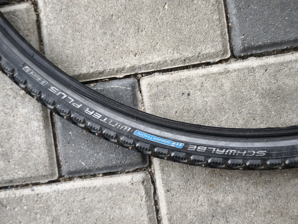 Fahrradreifen WInter Spikes Winterreifen Spikereifen 2 Stück